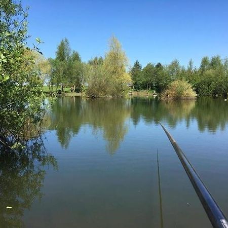 Elton Barn Fishery & Retreat 诺丁汉 外观 照片