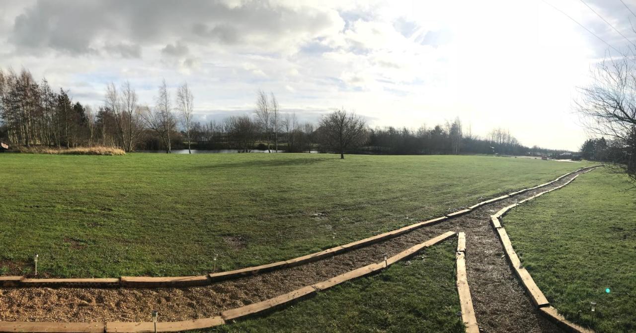 Elton Barn Fishery & Retreat 诺丁汉 外观 照片